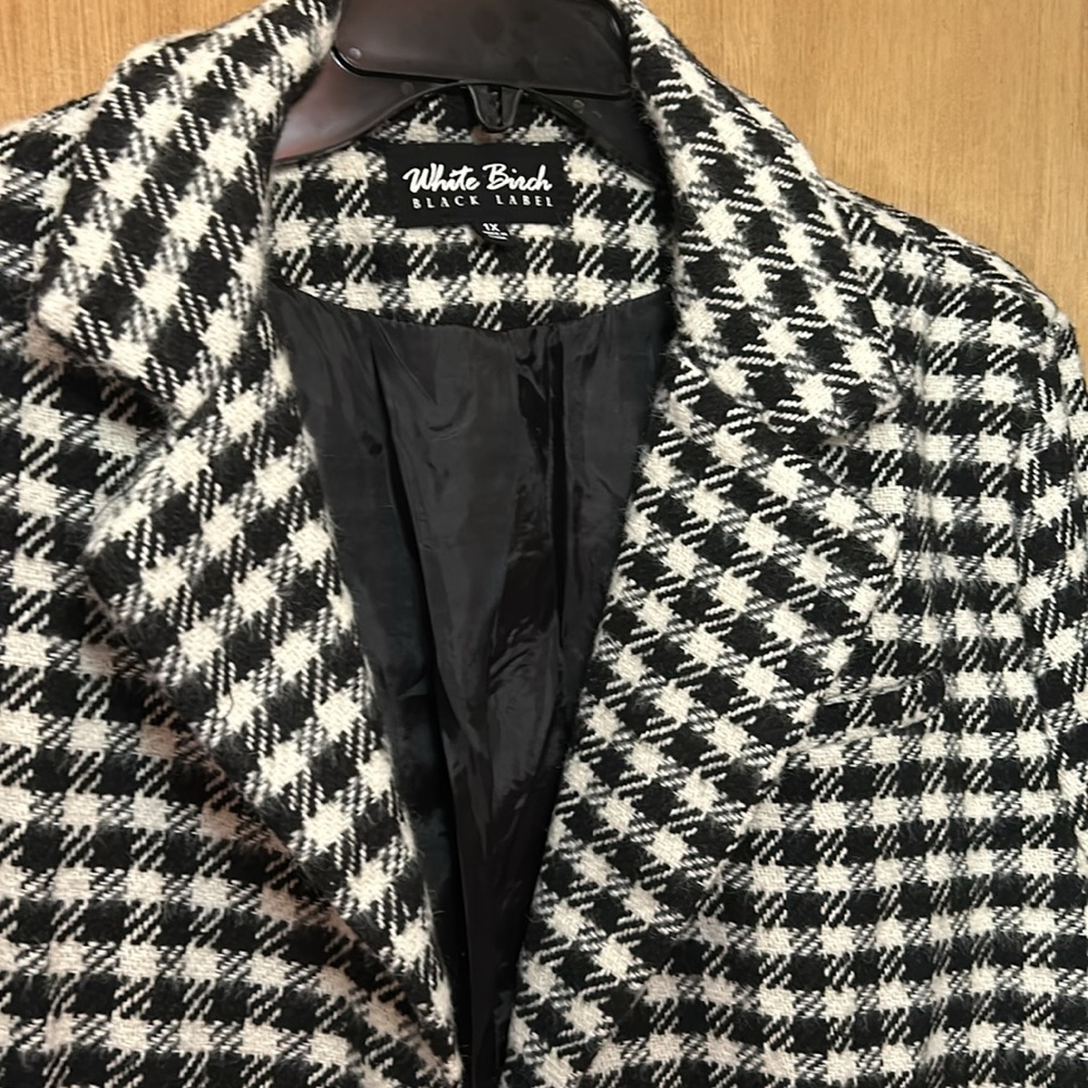 White birch, black label, black and white large checked blazer. Size 1x - Picture 4 of 8